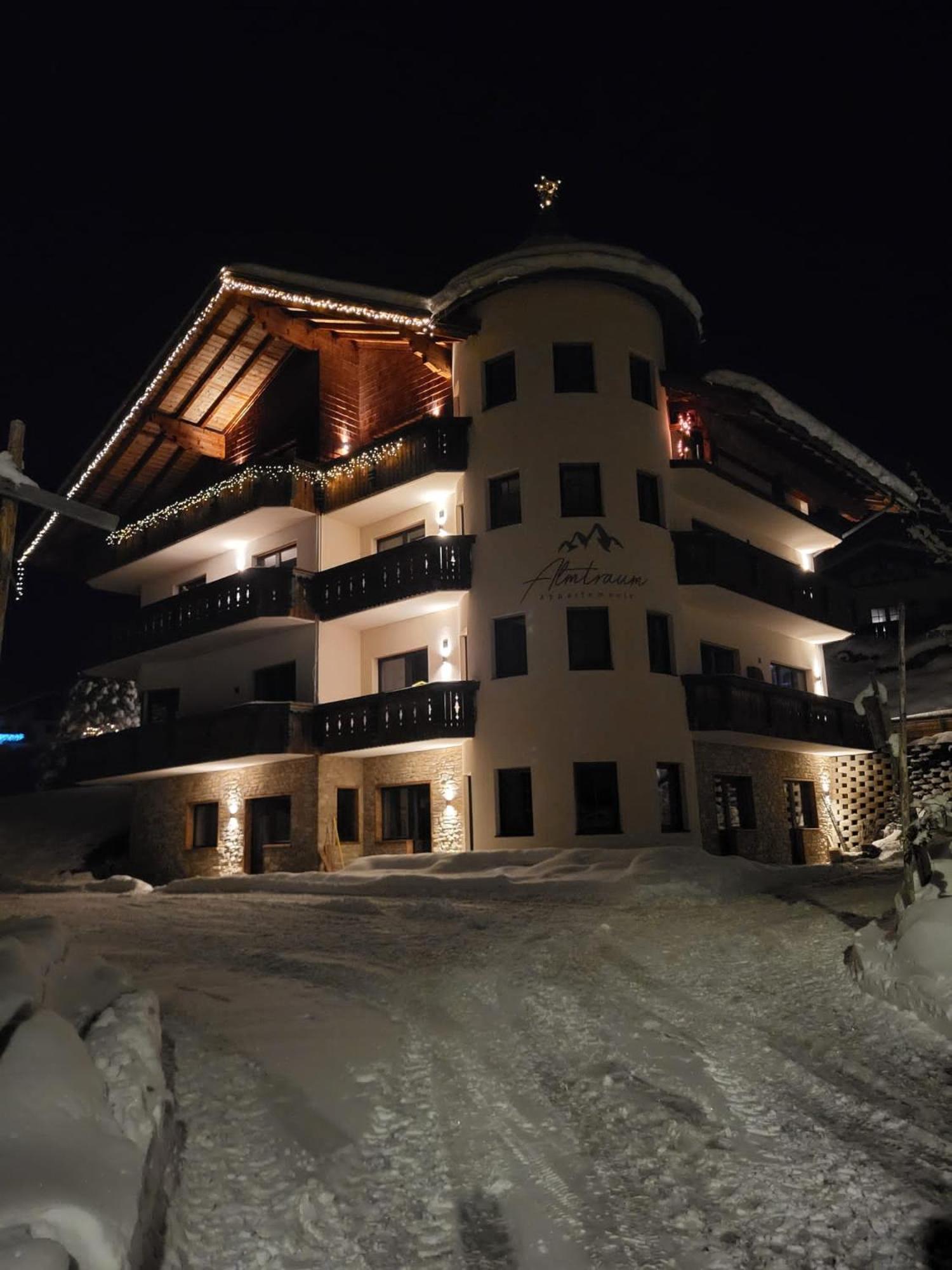 Almtraum Berwang Apartment Bagian luar foto